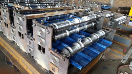 840-900实心轴彩钢瓦机械 沧州顺成压瓦机械的价格、厂家与设备图片详解